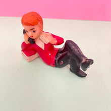 Vintage Girl And Boy On Telephone Cake Topper