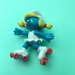 Vintage ROLLERSKATING Smurfette