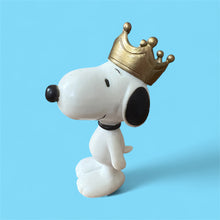 King Snoopy plastoy Vintage Vinyl Figure
