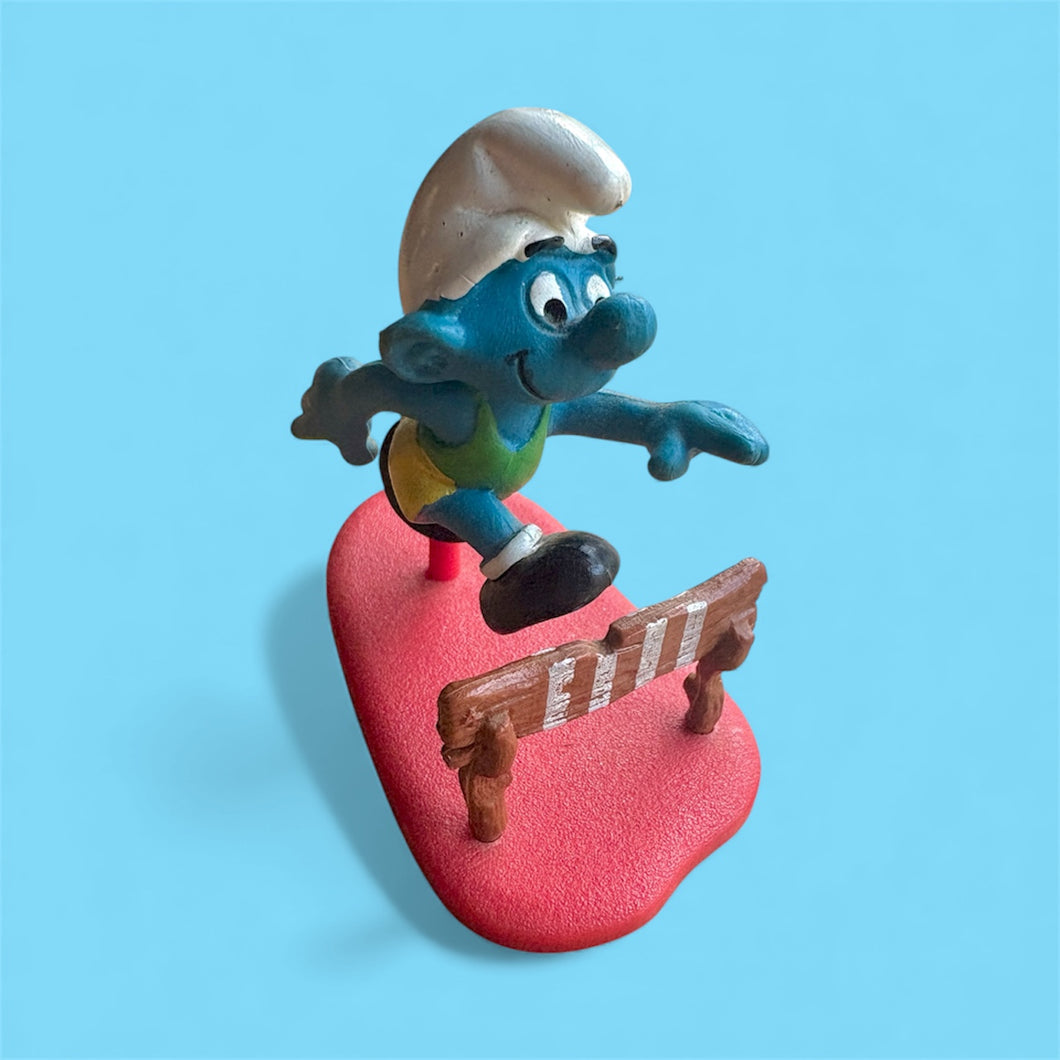 Vintage Hurdler Super Smurf 40511
