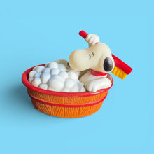 Snoopy Aviva Vintage Bath push toy