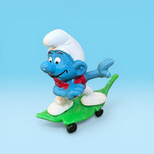 Vintage Skateboarding Super Smurf 40204