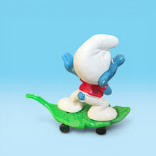 Vintage Skateboarding Super Smurf 40204
