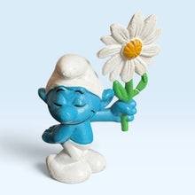 Vintage Courting Smurf 20076