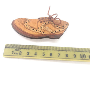 Tatty Devine Oxford Brogue Wooden Brooch.