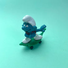 Vintage Skateboarding Super Smurf 40204