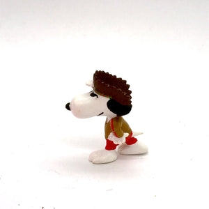 c1980s collectable  PVC vinyl Peanuts figure of Snoopy as Native American in head dress    