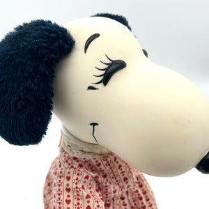 Vintage 1970s Belle Snoopy Figure
